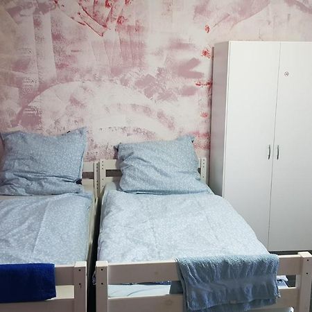 Handwerker Unterkunft Monteurzimmer Mit Gemeinschaftsbad In Brebach Saarbruecken Luaran gambar
