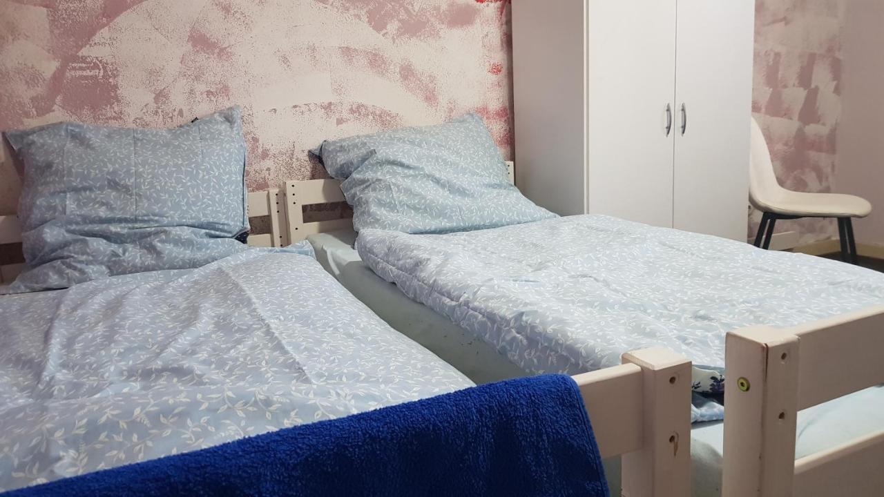Handwerker Unterkunft Monteurzimmer Mit Gemeinschaftsbad In Brebach Saarbruecken Luaran gambar